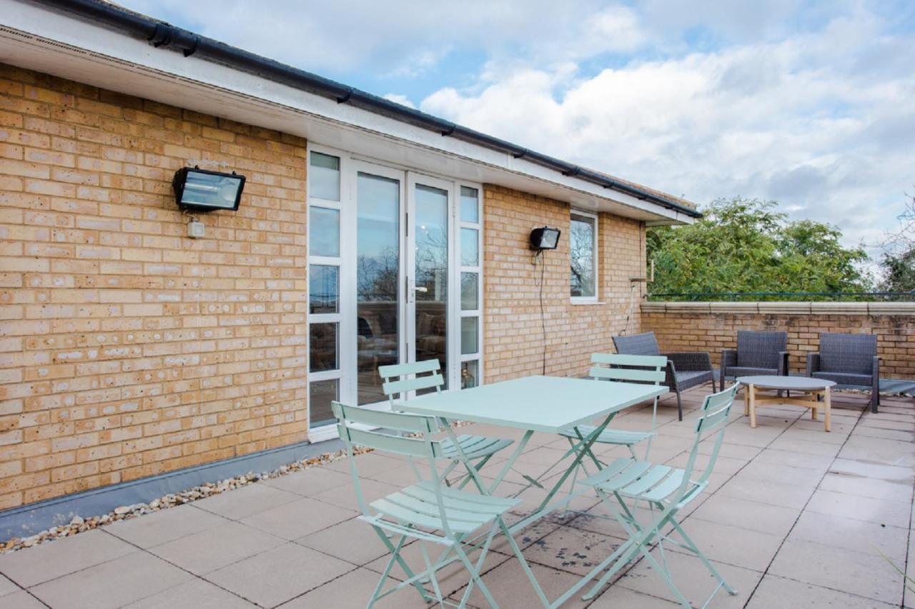The Sparkford Gardens - Lovely 2Bdr With Balcony London Bagian luar foto