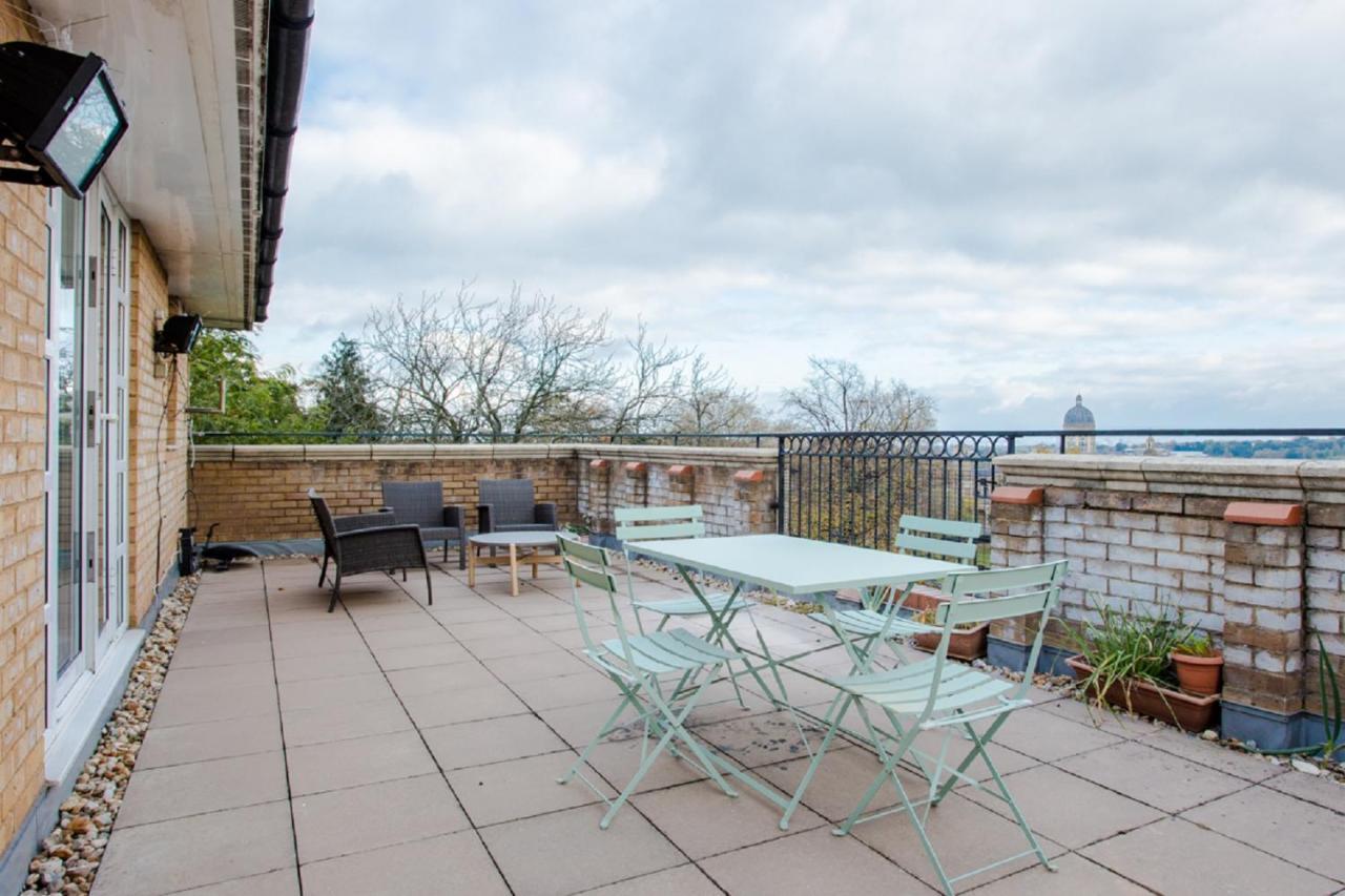 The Sparkford Gardens - Lovely 2Bdr With Balcony London Bagian luar foto