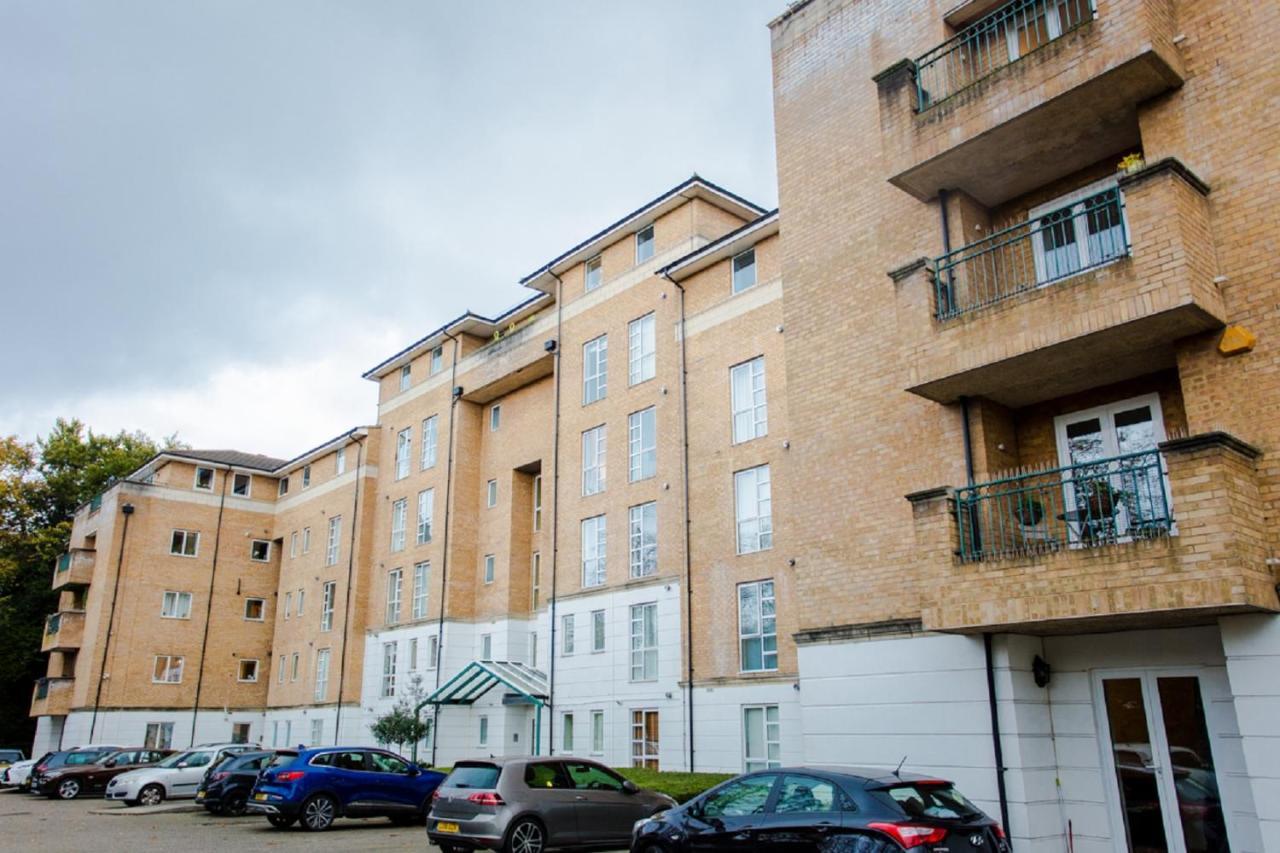 The Sparkford Gardens - Lovely 2Bdr With Balcony London Bagian luar foto